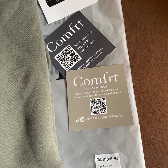 Cloud zip hoodie in “Millstone Grey“ a size small. NWT & never worn. - Picture 10 of 11